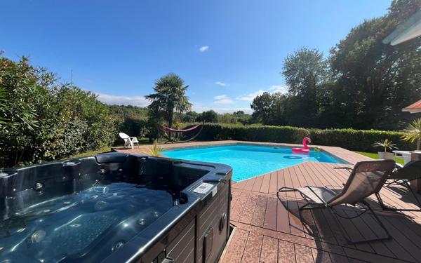 Maison à vendre    5 pièces •  Saint-Martin-de-Seignanx