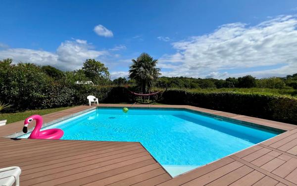 Maison à vendre    5 pièces •  Saint-Martin-de-Seignanx