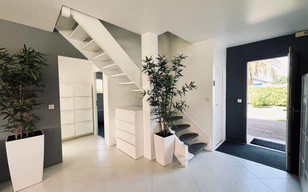 Maison à vendre    5 pièces •  Saint-Martin-de-Seignanx