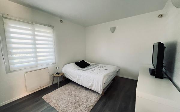 Maison à vendre    5 pièces •  Saint-Martin-de-Seignanx