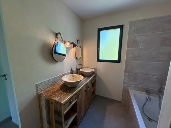 MAISON 3 CHAMBRES GARAGE ET TERRAIN A VILLEGLY