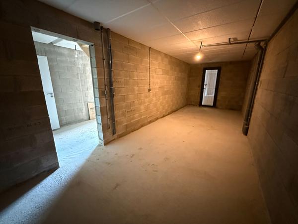 MAISON 3 CHAMBRES GARAGE ET TERRAIN A VILLEGLY