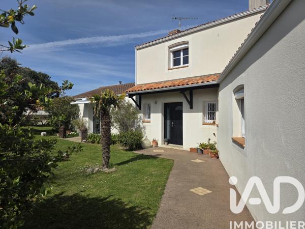 Maison à vendre 6 pièces 255 m² Le Fenouiller