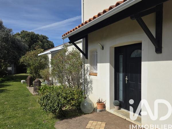 Maison à vendre 6 pièces 255 m² Le Fenouiller