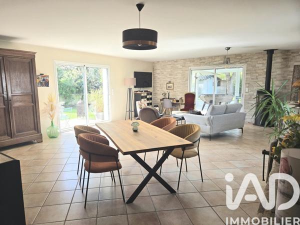 Maison à vendre 6 pièces 255 m² Le Fenouiller