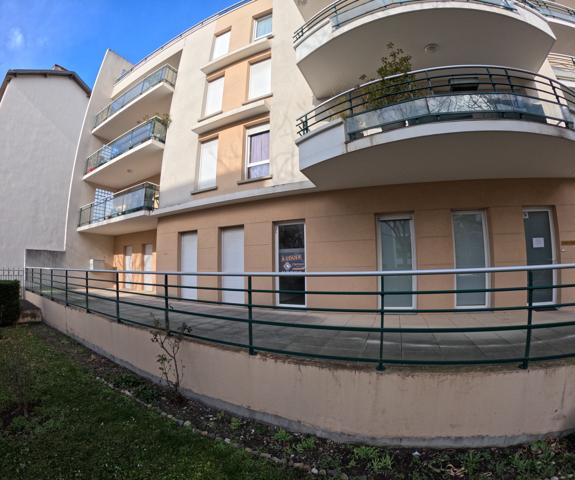 Murs commerciaux 77m2 à Clermont-Ferrand - locataire en plac - Clermont-Province