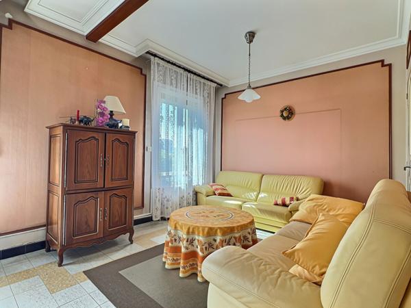 A vendre Maison de type 4 à Marseille 13013 - secteur LES OLIVES - Terrasse - Jardin - Garage