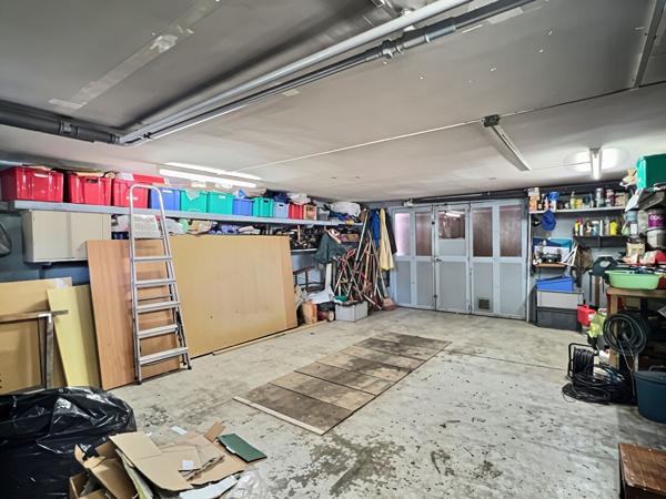 A vendre Maison de type 4 à Marseille 13013 - secteur LES OLIVES - Terrasse - Jardin - Garage