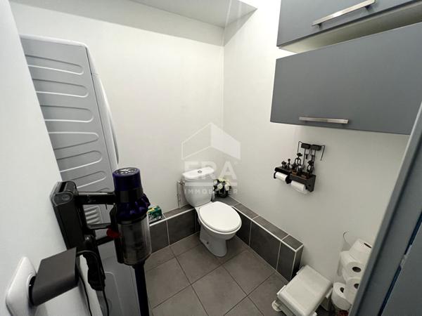 SEPTEMES LES VALLONS - LES DEUX MOULINS - T4  de 89.82 m2 en RDC + terrasse 33,5 m2 + 2 places de parking