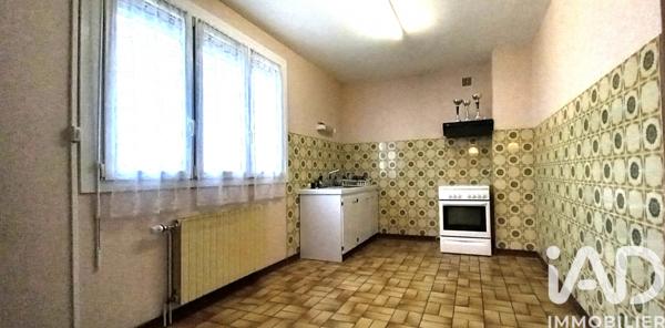 Maison à vendre 6 pièces 127 m² Saint-Yrieix-la-Perche