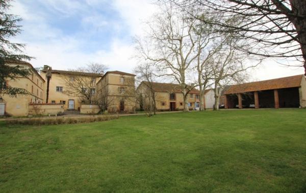 Vente Domaine Château à rénover Pamiers   