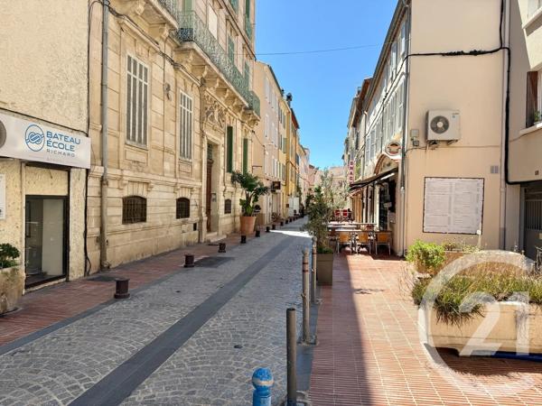 à vendre  31 m 2   BANDOL  - 83