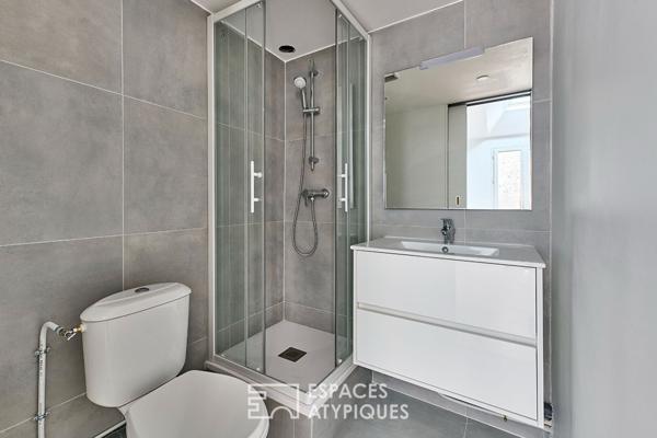 Appartement rénové par architecte en dernier étage aux Batignolles