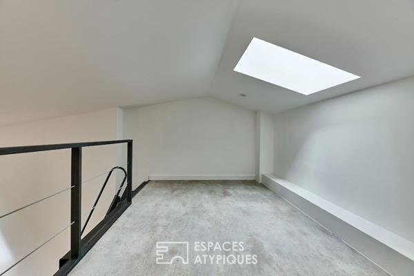 Appartement rénové par architecte en dernier étage aux Batignolles
