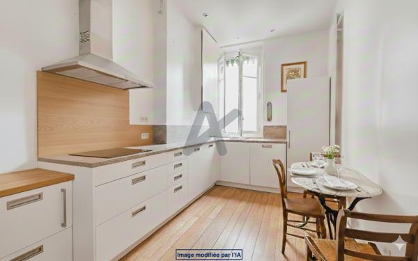 Lyon 3 / Limite Lyon 6 – Appartement bourgeois 200 m² – Immeuble XIXe – Charme de l’ancien – Division possible