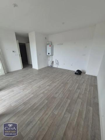 Appartement à louer 2 pièces 41.47m² Valenciennes (59300)