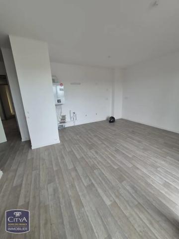 Appartement à louer 2 pièces 41.47m² Valenciennes (59300)