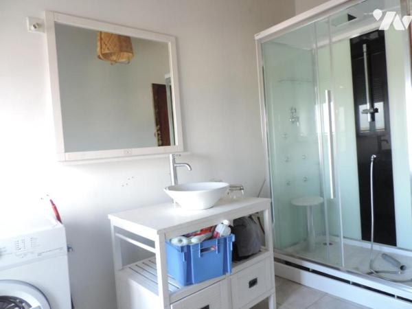 PLOUARET, MAISON DE MAITRE (PROCHE GARE  TGV ET COMMERCES)