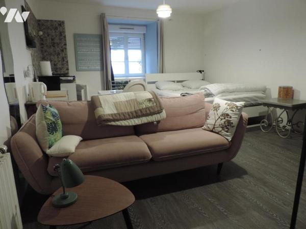 PLOUARET, MAISON DE MAITRE (PROCHE GARE  TGV ET COMMERCES)