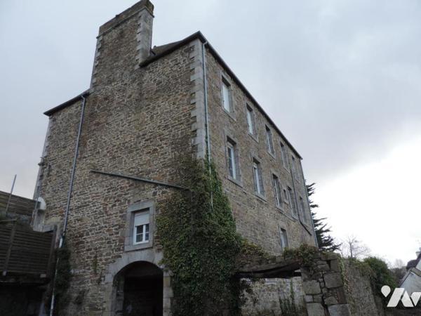 PLOUARET, MAISON DE MAITRE (PROCHE GARE  TGV ET COMMERCES)