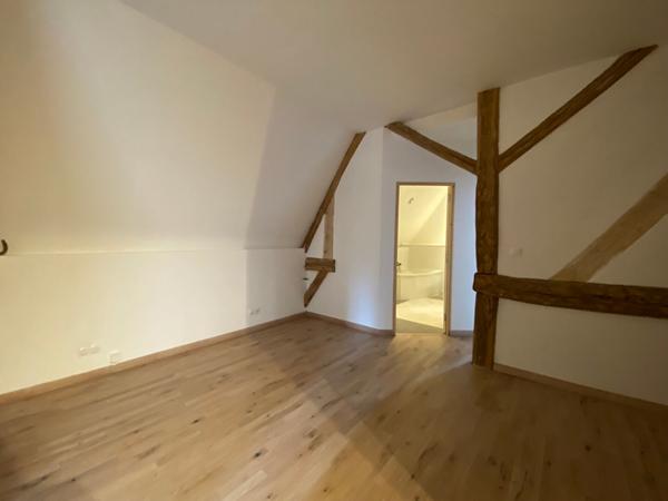 Maison en pierre rénovée 5 pièces - 125 m²