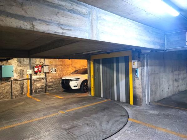 Parking - 10 m² Exclusivité efficity