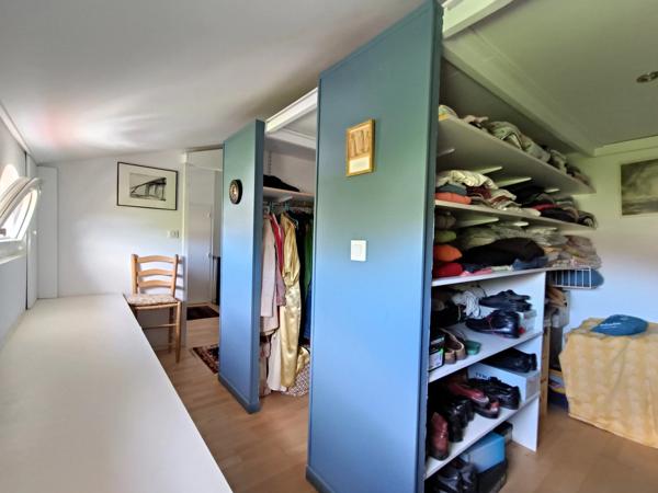 BAISSE DE PRIX - Maison bourgeoise avec jardin intimiste, garage, piscine