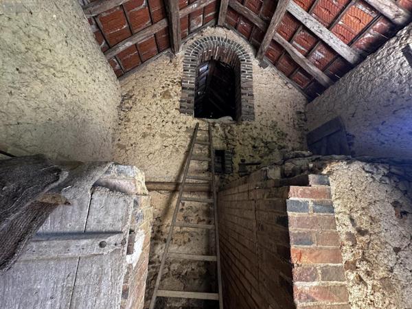 Maison à vendre à Savigny-sur-Clairis dans l'Yonne (89150), ref : 2400054