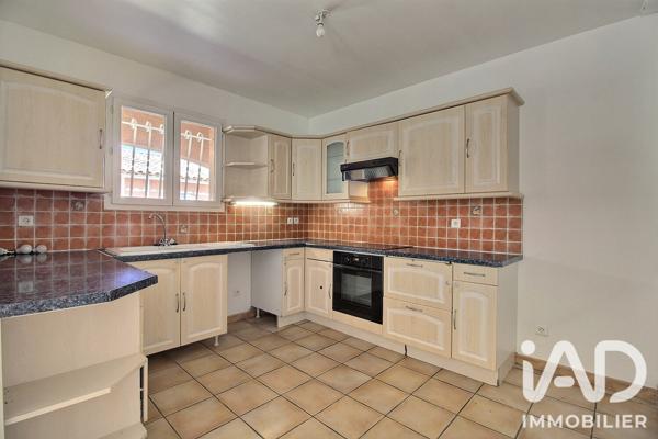 Maison à vendre 6 pièces 136 m² Le Beausset