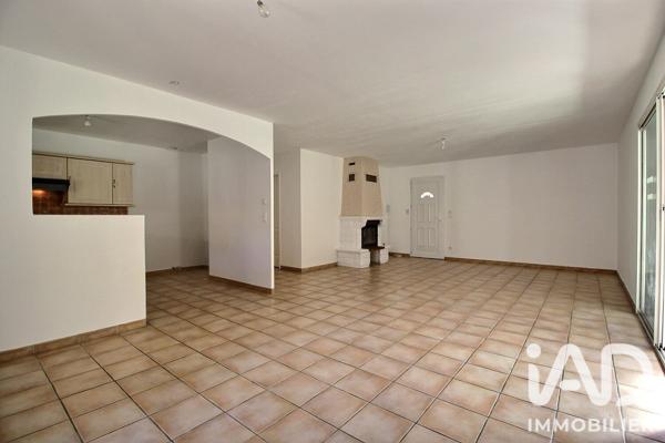 Maison à vendre 6 pièces 136 m² Le Beausset
