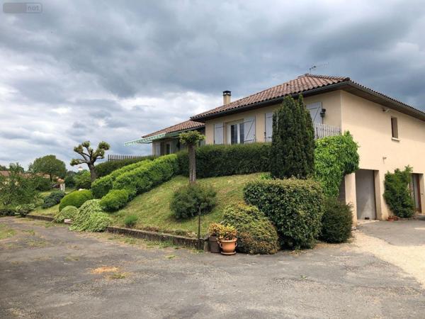 Maison à vendre à Lacapelle-Marival dans le Lot (46120), ref : 46030/MAIS/417