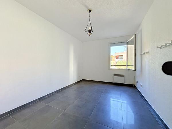 Appartement Allauch 3 pièce(s) Loggia ,parking PMR