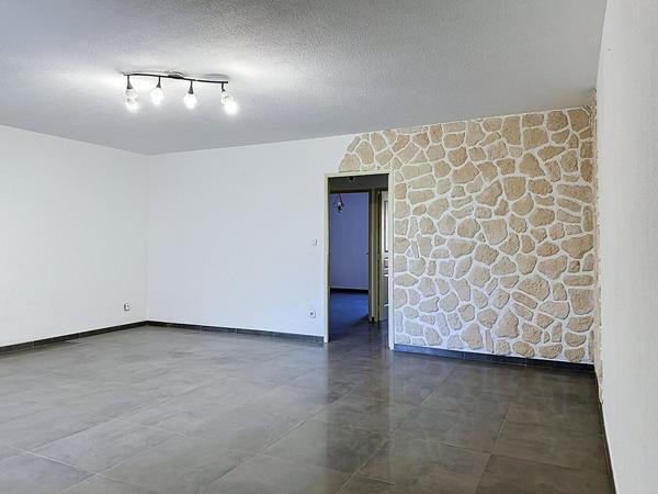 Appartement Allauch 3 pièce(s) Loggia ,parking PMR