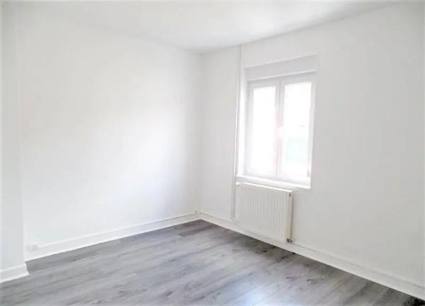Maison à louer 5 pièces 68.07m² Armentières (59280)