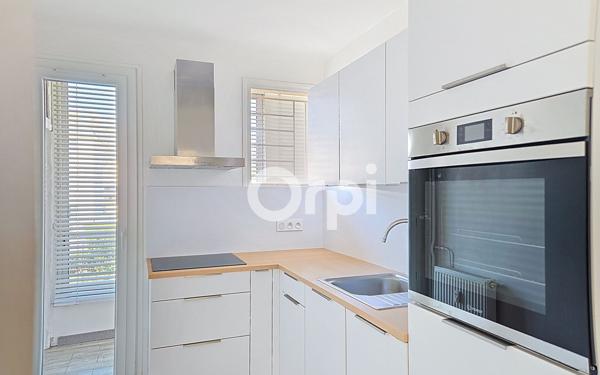 Appartement à vendre    2 pièces • 48,80 m2 Six-Fours-les-Plages