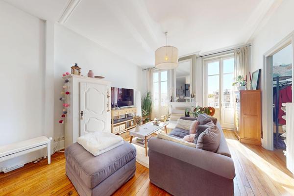 Magnifique duplex T4 climatisé au dernier étage – secteur rue Pichon / Place des Vosges