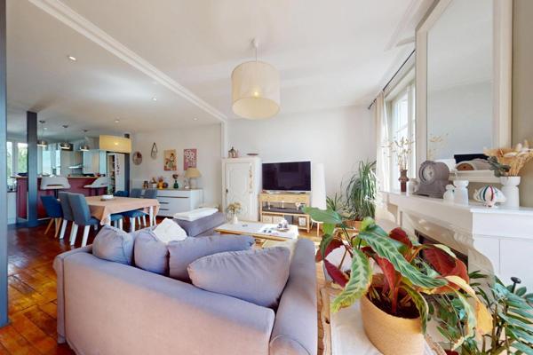 Magnifique duplex T4 climatisé au dernier étage – secteur rue Pichon / Place des Vosges