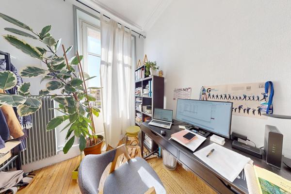 Magnifique duplex T4 climatisé au dernier étage – secteur rue Pichon / Place des Vosges