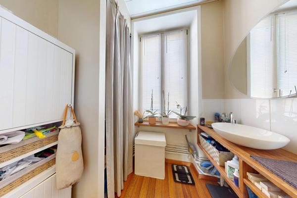 Magnifique duplex T4 climatisé au dernier étage – secteur rue Pichon / Place des Vosges
