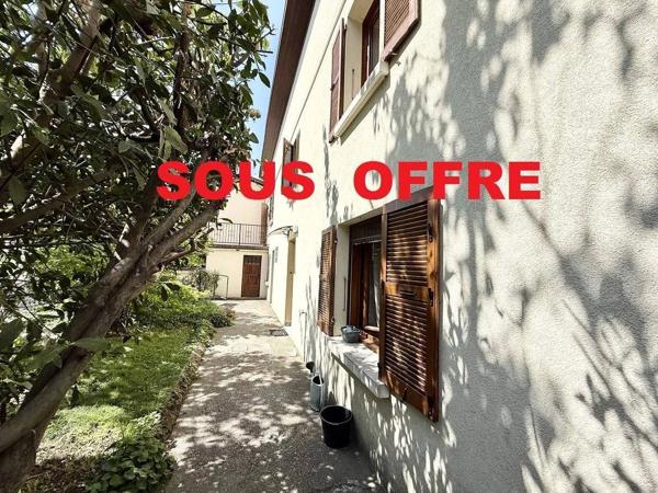 Maison 4 chambres, jardin 680 m²