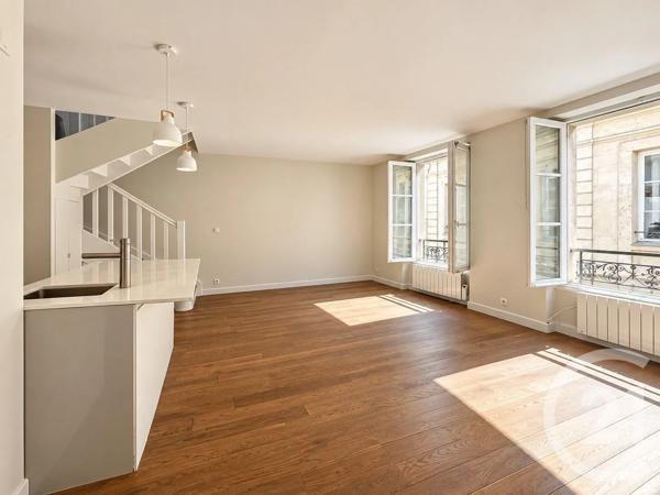 Immeuble à vendre  134,20 m 2   PARIS  - 75003