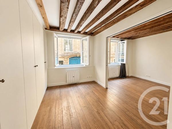 Immeuble à vendre  134,20 m 2   PARIS  - 75003