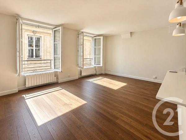 Immeuble à vendre  134,20 m 2   PARIS  - 75003