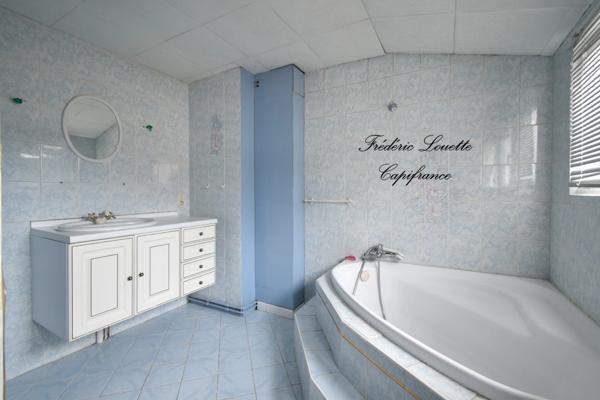 Maison à vendre 7 pièces DIZY (51) dissocié en 1 appartement et une maison plus 3 garages, 2 terrasses,