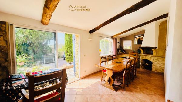 Pennes-Mirabeau (13170) Maison d'Exception Exposée Plein Sud avec Vue sur Colline - Type 5, 4 Chambres, Piscine et Pool House