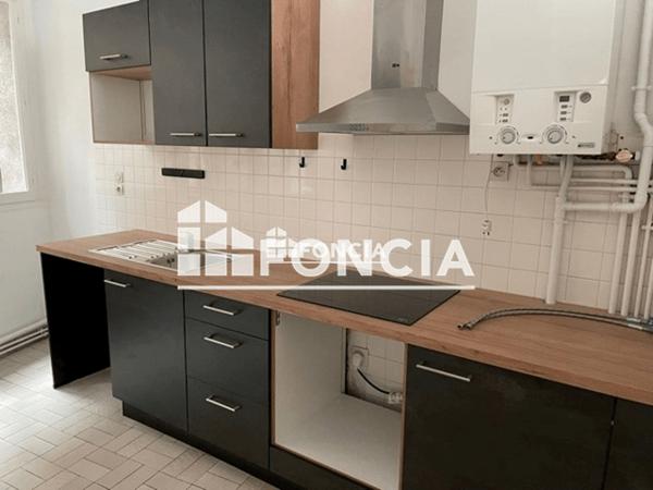 Location Appartement 2 pièces 43.97 m² - 12 RUE SAINT MAURICE Cahors 46000