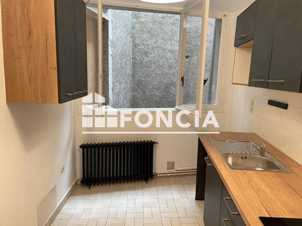 Location Appartement 2 pièces 43.97 m² - 12 RUE SAINT MAURICE Cahors 46000