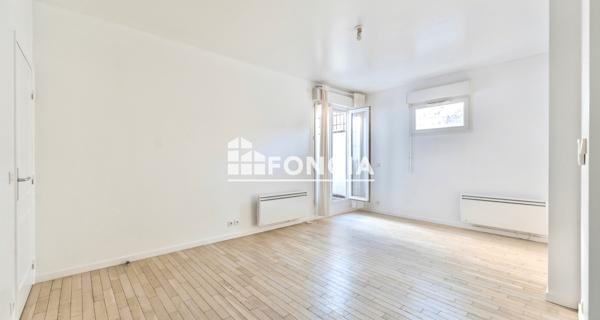 À vendre Studio 27.49 m² - Courbevoie 92400