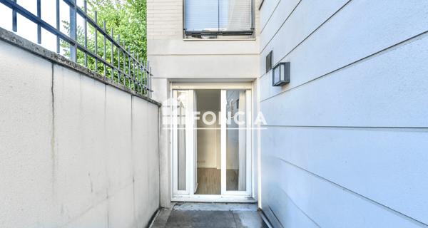 À vendre Studio 27.49 m² - Courbevoie 92400