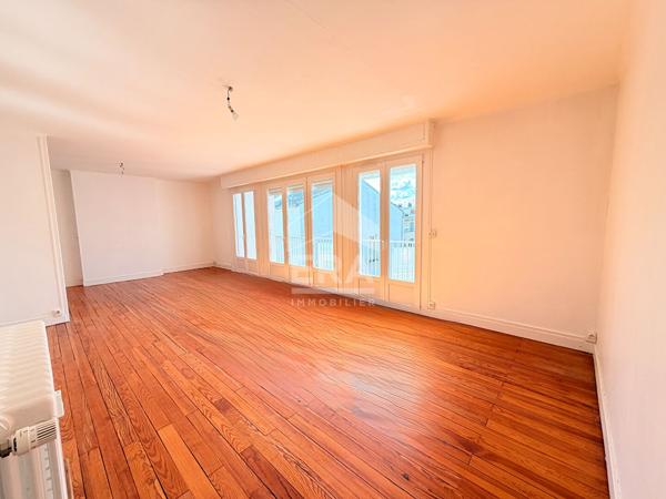 BOULOGNE SUR MER A VENDRE APPARTEMENT ASCENSEUR 3 CHAMBRES BALCON PARKING